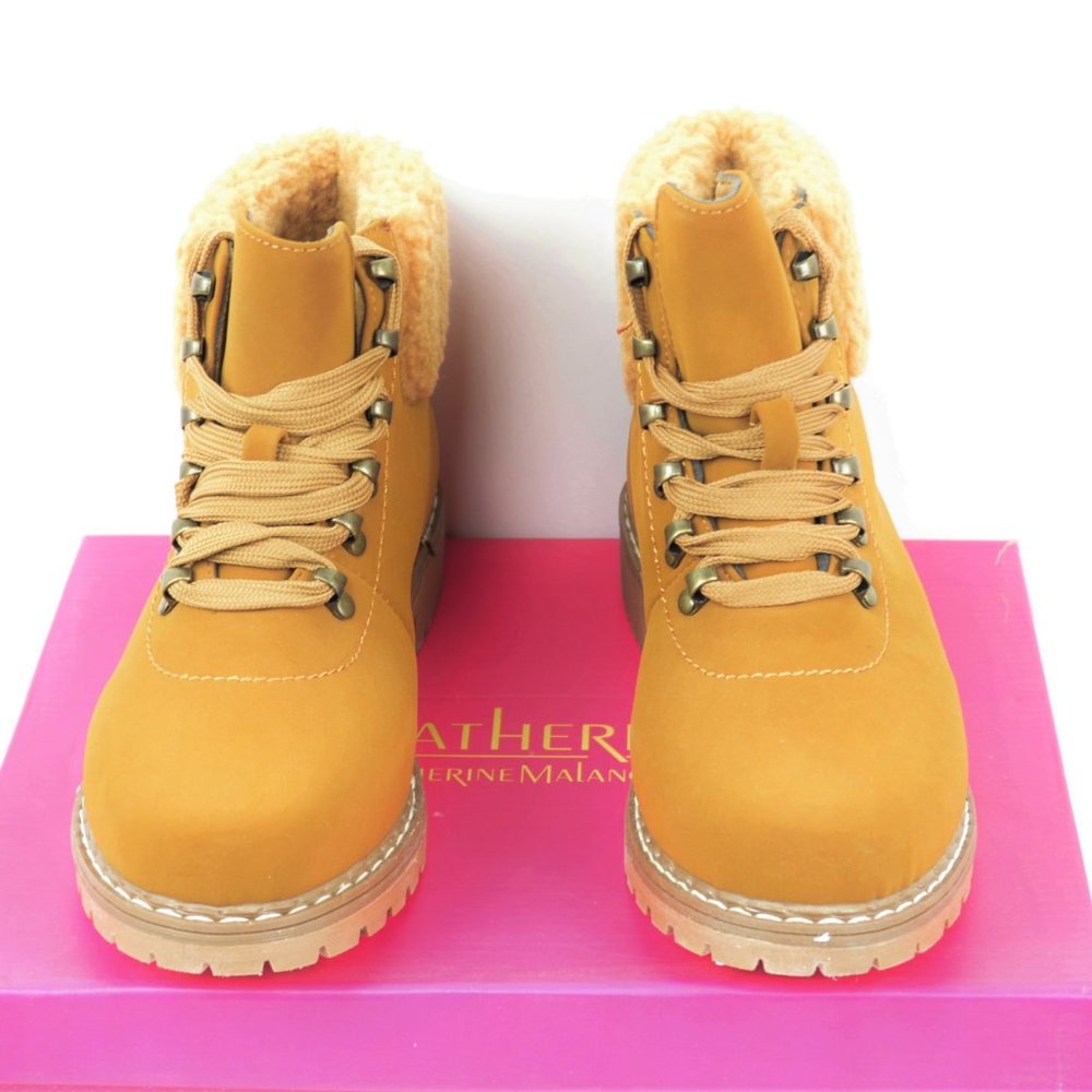 NWT Catherine Malandrino Faux Fur Lace-Up Boots - Picture 4 of 4